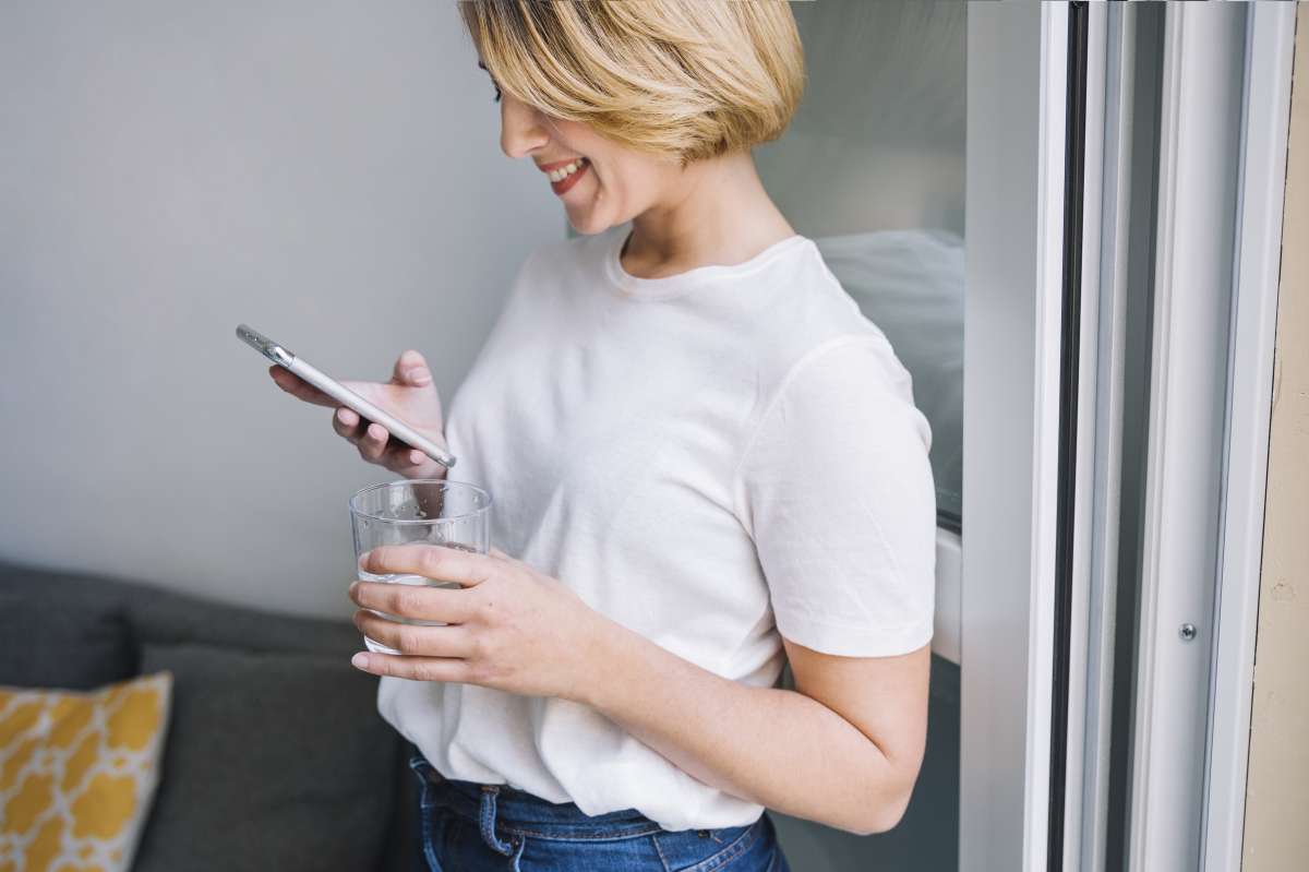 Опрос Билайна: почти 90% клиентов уверены, что нейросети помогают экономить в путешествиях