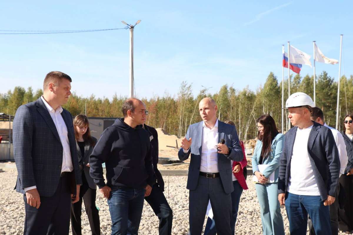 Делегации АКИТ и Минэкономразвития России ознакомились с площадкой ОЭЗ Кулибин