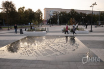 Красота у Автозаводского универмага