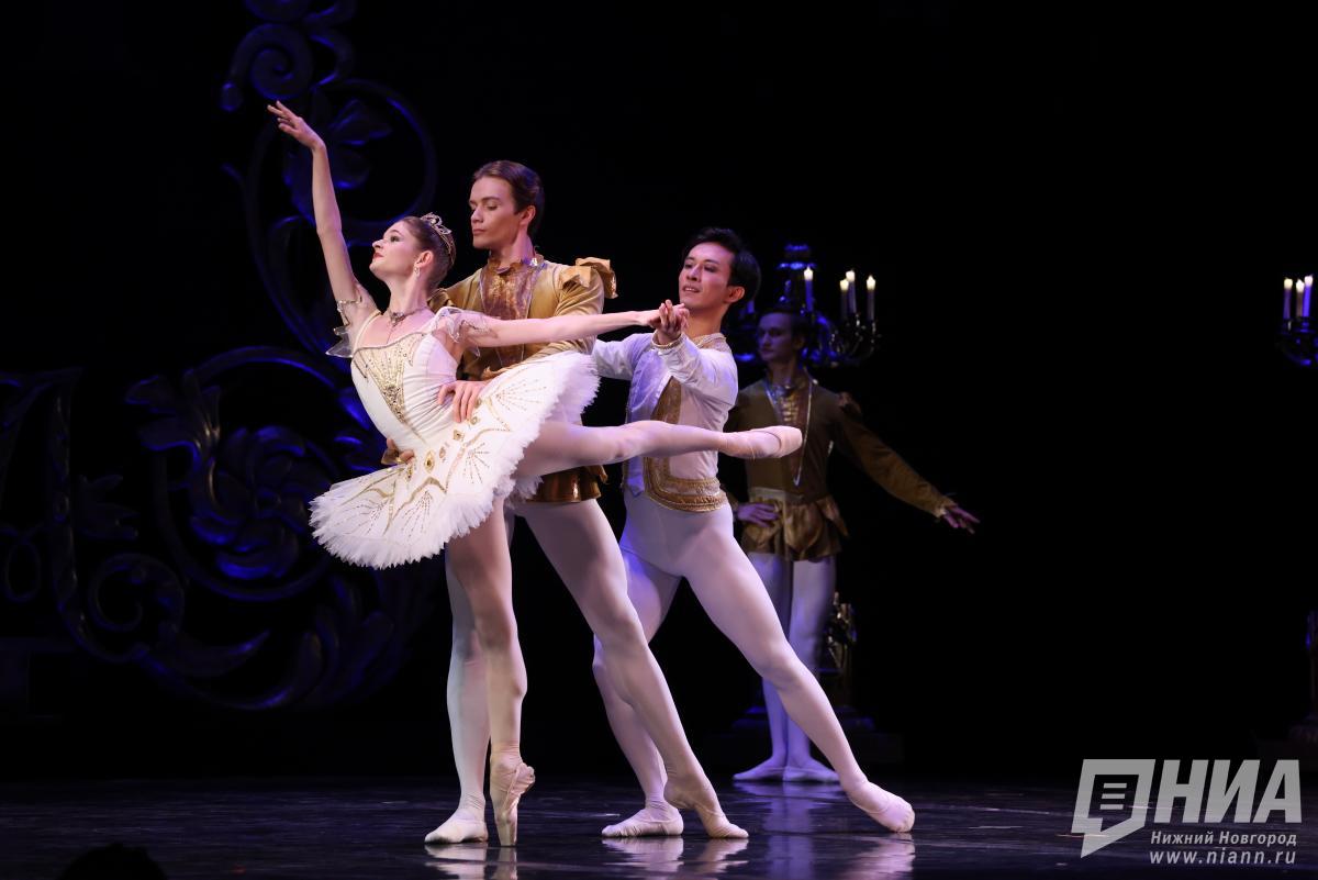 Билеты на балет Щелкунчик в Нижнем Новгороде стоят от 800 до 8000 рублей