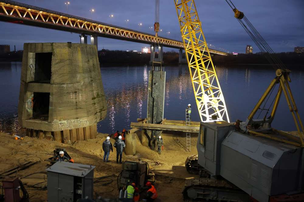 Берегоукрепление Черниговской набережной в Нижнем Новгороде выполнено на 45%