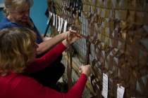 Нижегородские соцучастковые провели мастер-классы по изготовлению маскировочных сетей