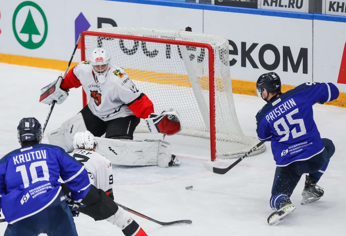 Нижегородская Чайка уступила Кузнецким Медведям в серии буллитов