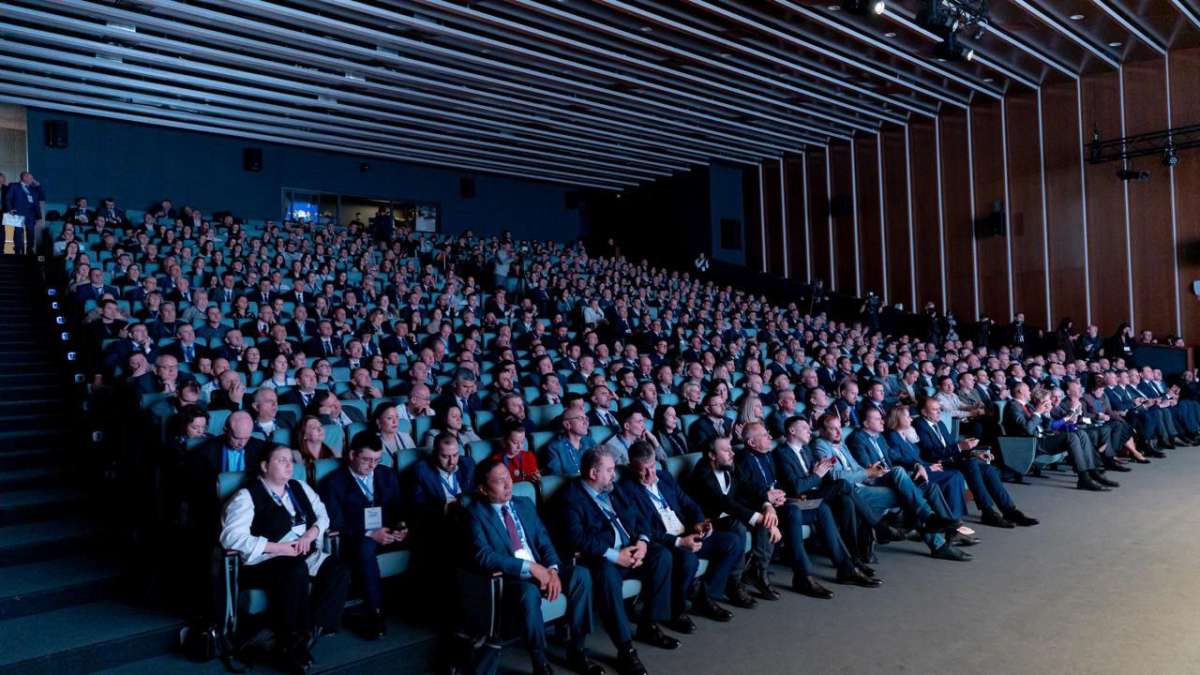 Эксперты обсуждают урбанистику и архитектуру на форуме ВАРМСУ