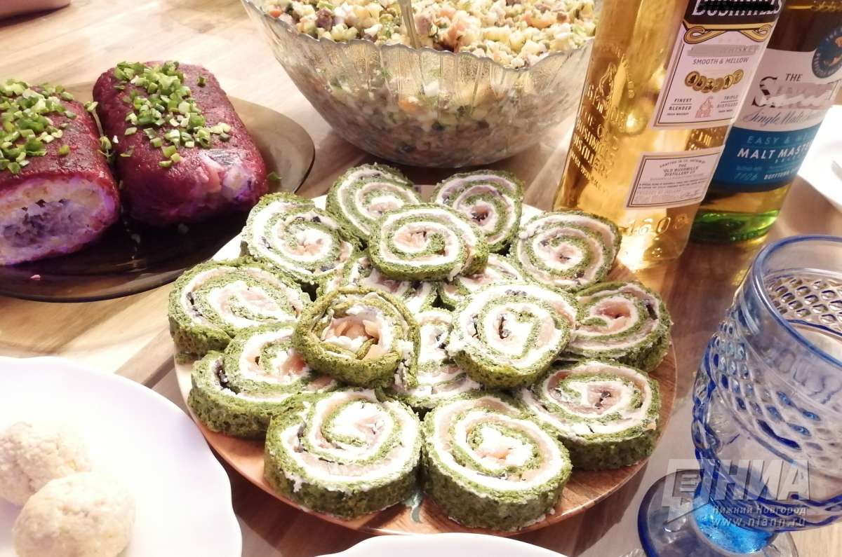 Диетолог Пичугина дала советы по составлению новогоднего меню