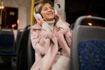 В ноябрьские распродажи нижегородцы купили на 22% больше наушников