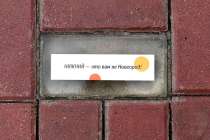 Секретные арт-объекты появились на мостовой в Нижнем Новгороде