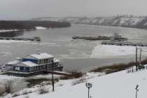 Наплавной мост через Оку в Павлове поврежден из-за ледохода