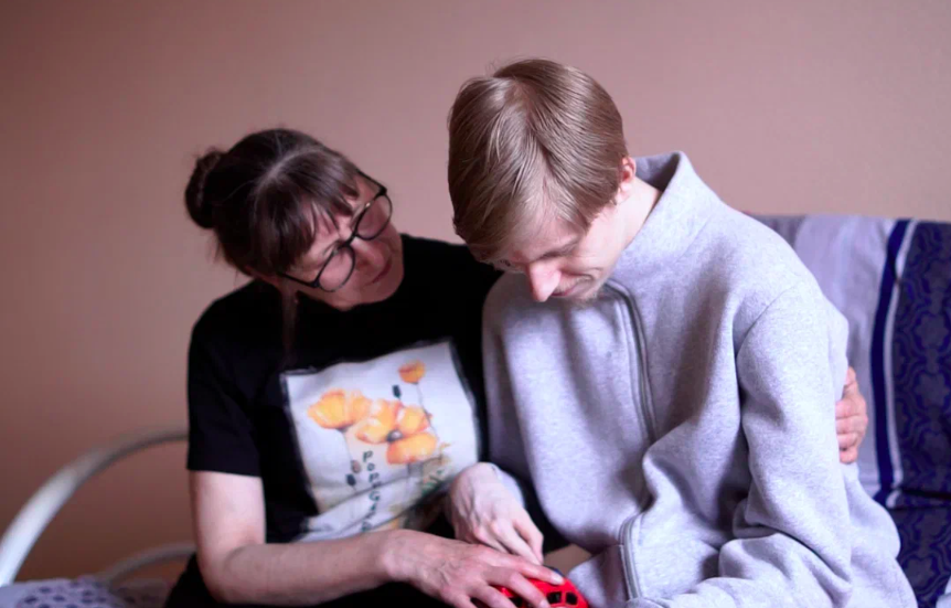 Человеку нужен человек: как в интернатах восстанавливают родственные связи