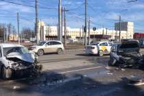 Три человека пострадали в массовом ДТП в Нижнем Новгороде