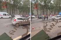 Огромные заторы образовались из-за ДТП у ж/д вокзала в Нижнем Новгороде