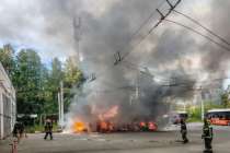 Электробус загорелся в Нижнем Новгороде — видео